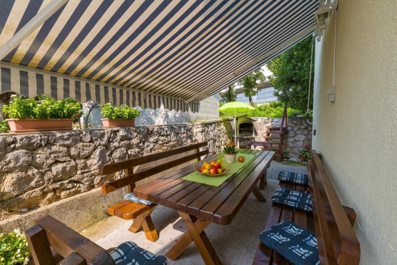 Two-Bedroom Apartment In Crikvenica Lxxxix Драмал Екстериор снимка