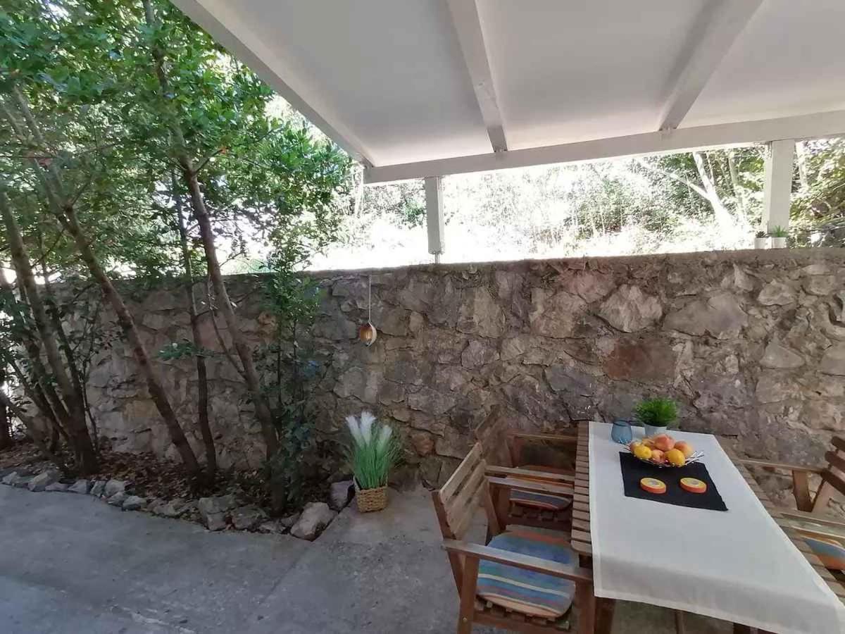 Two-Bedroom Apartment In Crikvenica Lxxxix Драмал Екстериор снимка